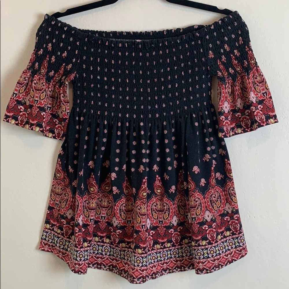 Black Floral off the shoulder Top Xhiliration
